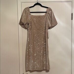 Julia Jordan Sequin Mini Dress in Ivory/Silver